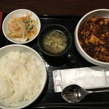 麻婆豆腐定食