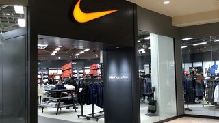 NIKE FACTORY STORE (お台場店)