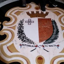 マルタの紋章