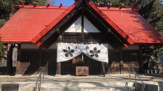 帯広神社と隣あわせの敷地