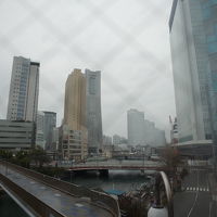 ランドマークタワーを望めます！　でもすぐそこは歩道橋！