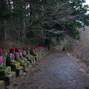 東照宮の喧騒から離れて