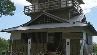 長宗我部元親の像がお出迎え