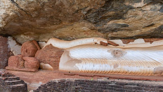 ピドゥランガラ寺院