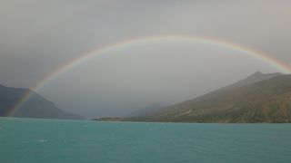氷河が流れていく水道