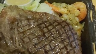 フードコート内