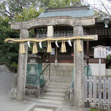 「厳島神社」です