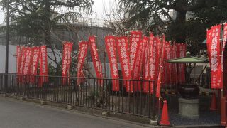 叩く音が聞こえる