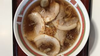 これぞ淡路島！醤油ラーメンに玉ねぎは絶妙の味！