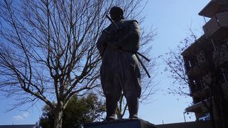 鹿島神宮駅から鹿島神宮に向かう坂道の途中