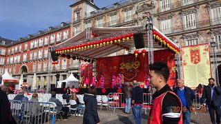 日曜日に訪問。中国関連のイベントをやっていました。