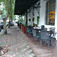 ホテルの外観として紹介されています。