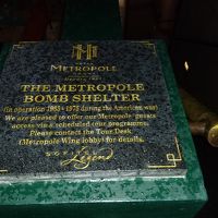 防空壕入口の説明書きです。