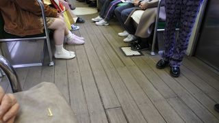 民家スレスレのスリルを！