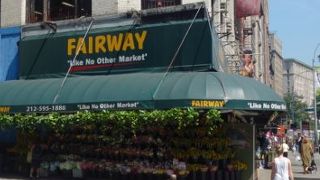 商品を確かめながら選べて買えるミドルクラススーパー