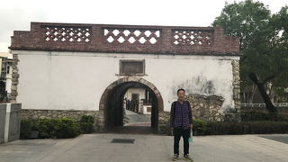 東便門は鳳山県新城の東門で、鳳山県旧城の門に似ていました