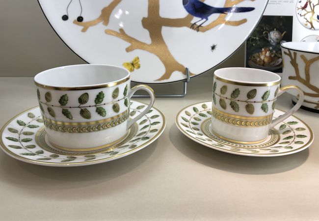 フランス、ベルナルド社のボンボニエール フランス、ベルナルド社の