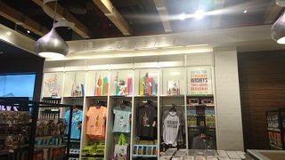 チョコレート以外のグッズが充実