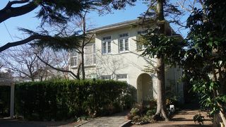 川喜多長政夫妻の別邸