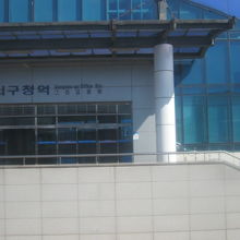 空港側に一番近い都市鉄道駅は江西支庁駅ですね