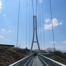 吊り橋は見ごたえあり