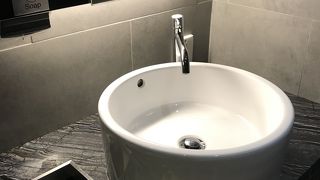 ラウンジ内混雑していました