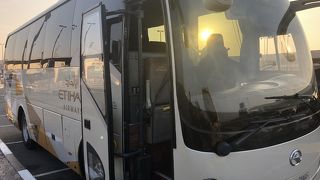 エティハド航空の空港無料バス（コーチサービス）
