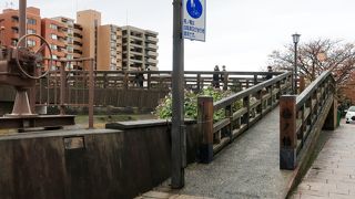 雰囲気をつくる橋