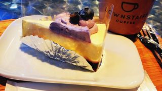 メルセデスのショールームのカフェ