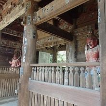 杉本寺の仁王門と仁王像