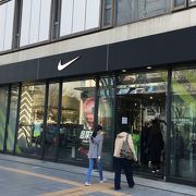 ランニンググッズ専門店