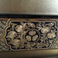 葵の御紋の飾金具