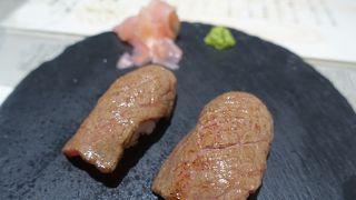 カジュアルな品から超高級ステーキまで