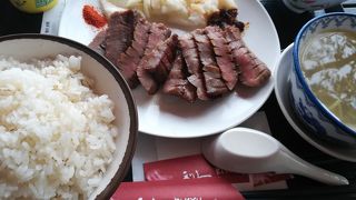 フードコートで利休の牛タンが食べられるとは！