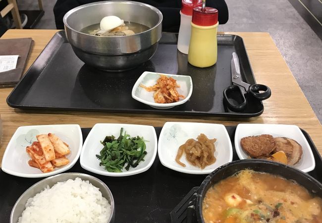 釜山空港のレストラン