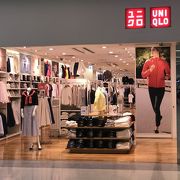 空港内UNIQLO