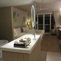 アイランドタイプの洗面台