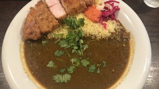 シャバシャバ系のスパイシーカレー