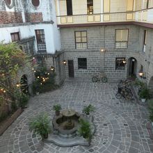 スペイン風の中庭