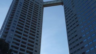 ツインタワーの複合施設