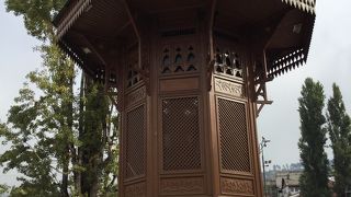 サラエボ旧市街中心地にあります。