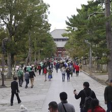 とにかく人がいる。