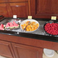 朝食のフルーツ