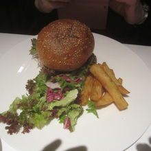 フォアグラバーガーはお勧め