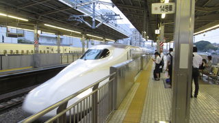 新横浜駅始発ののぞみN700系