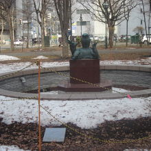 本当は真中の窪みにもう少し残雪が欲しかった…