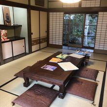 日本家屋。中はけっこう広い。