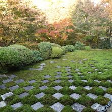 方丈の四方ぐるりに庭園