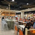 フードコートは11時からオープン