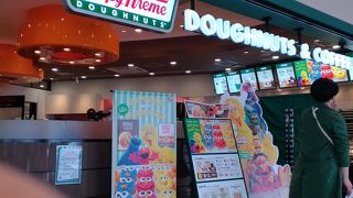 混んでいますが、回転は◎